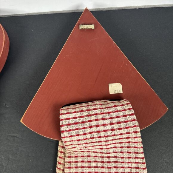 Country Cabin Cottage Core Towel Hangers With Towels Hearts & Watermelon Design - Picture 8 of 16